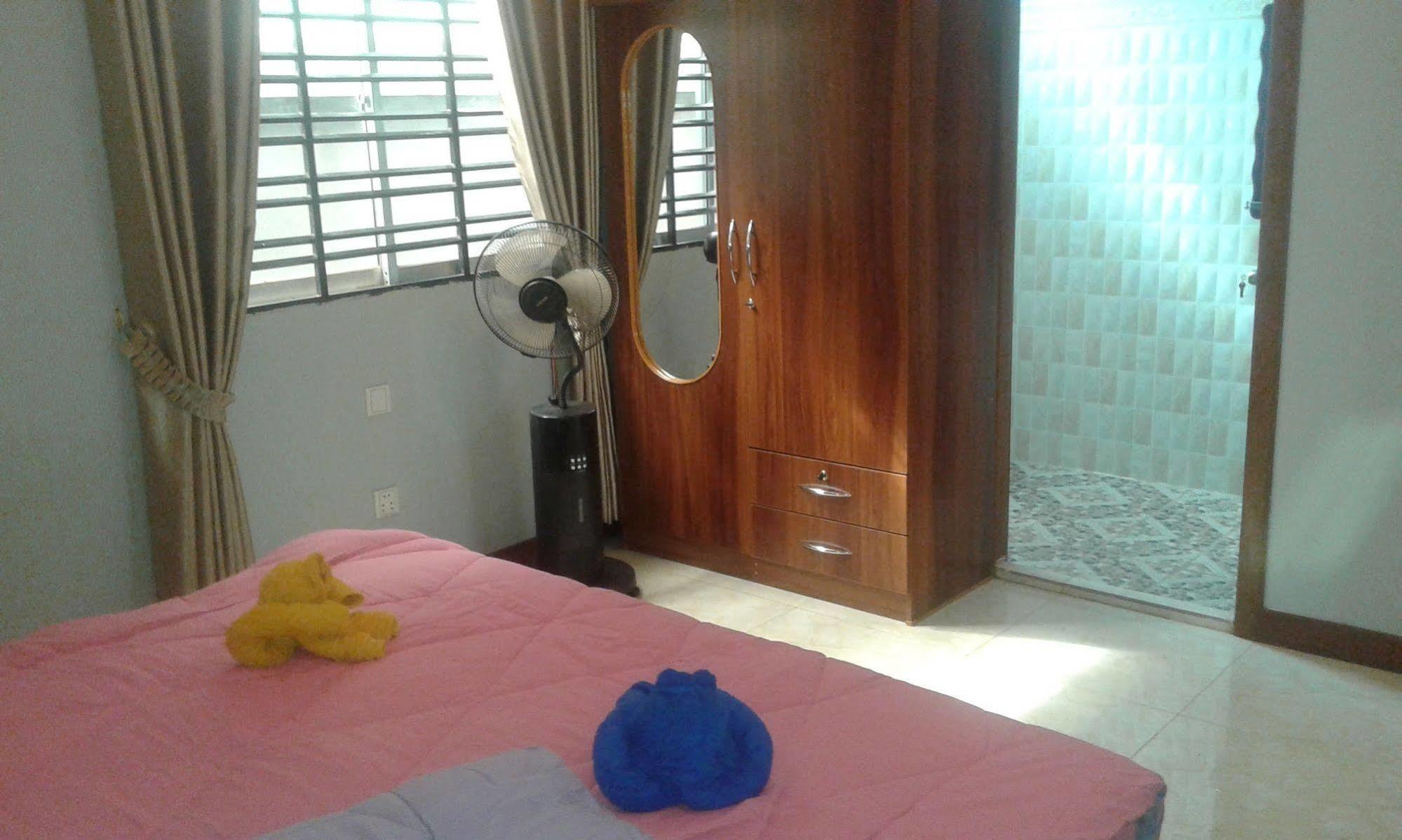 Angkor'S Sunshine Bed & Breakfast Siem Reap Bagian luar foto