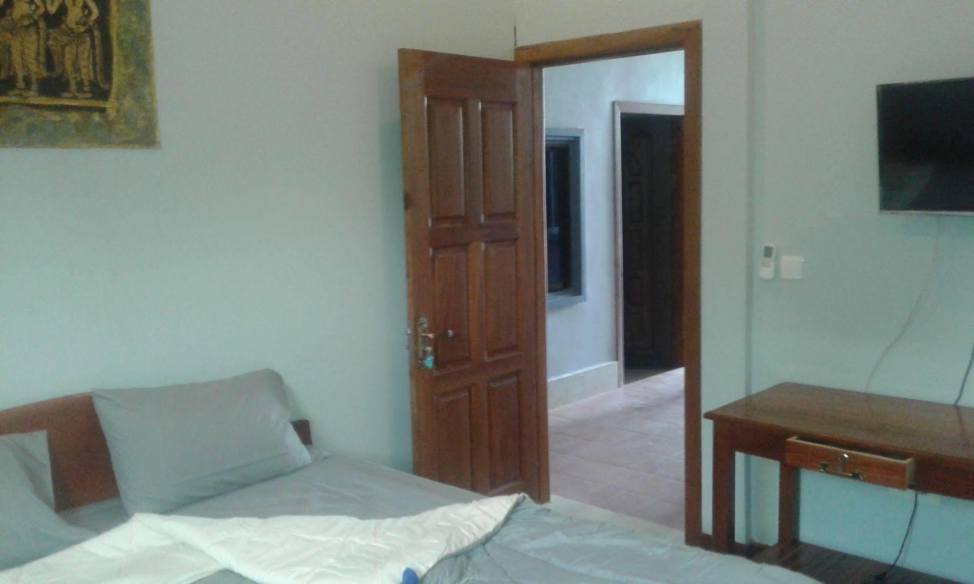 Angkor'S Sunshine Bed & Breakfast Siem Reap Bagian luar foto